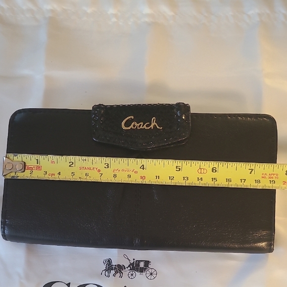 Coach Black Leather Women's Wallet - Picture 6 of 8